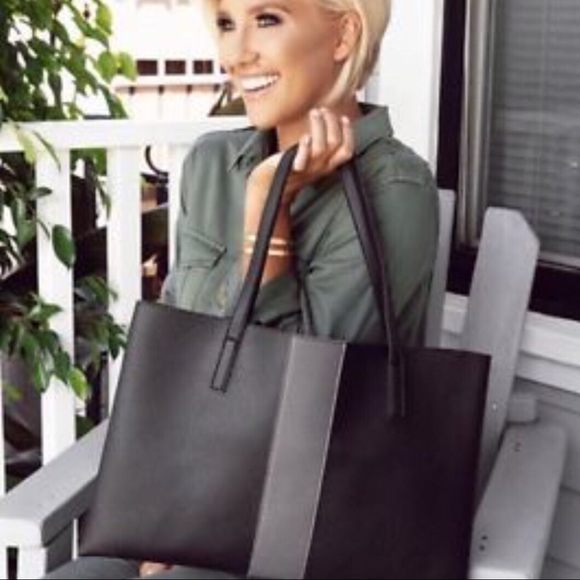 NIB  Vince Camuto Luck Vegan Leather Tote - Picture 1 of 8